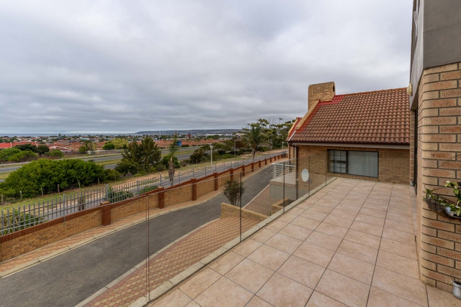 3 Bedroom Property for Sale in Menkenkop Western Cape